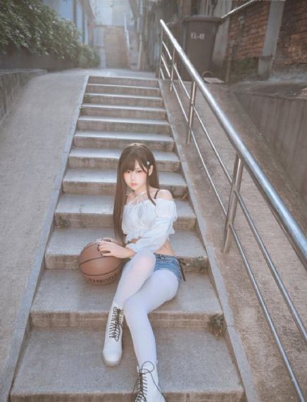 催眠巨乳公主_蓝光在线观看